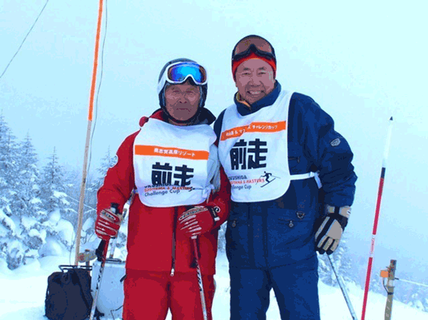 Olympic connections run deep in the Nagano area, here’s Okushiga president Tadashi Inuzuka at a master’s race with Mr Sugiyama, a Japanese competitor at the1956 Cortina winter games who’s still going strong nearly 60 years later! 