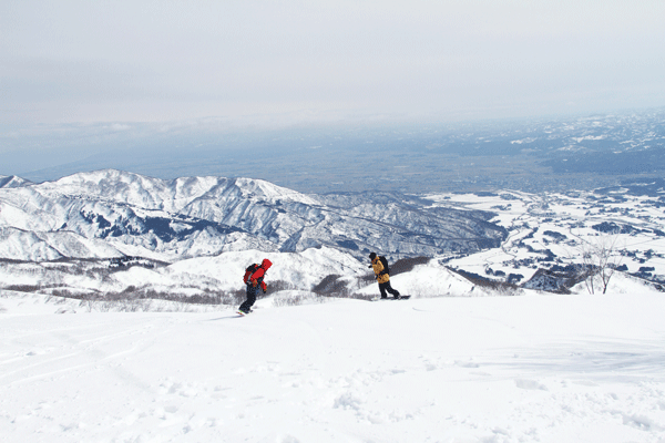 snowboarding Arai resort