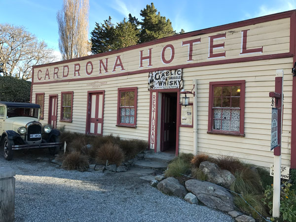 ski New Zealand Cardrona Hotel