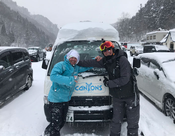 Look how much snow fell on the van while we were up skiing at Okutone Snow Park
