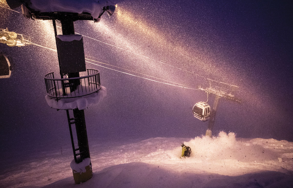 Japan's best night skiing can be found off the Niseko Hirafu gondola