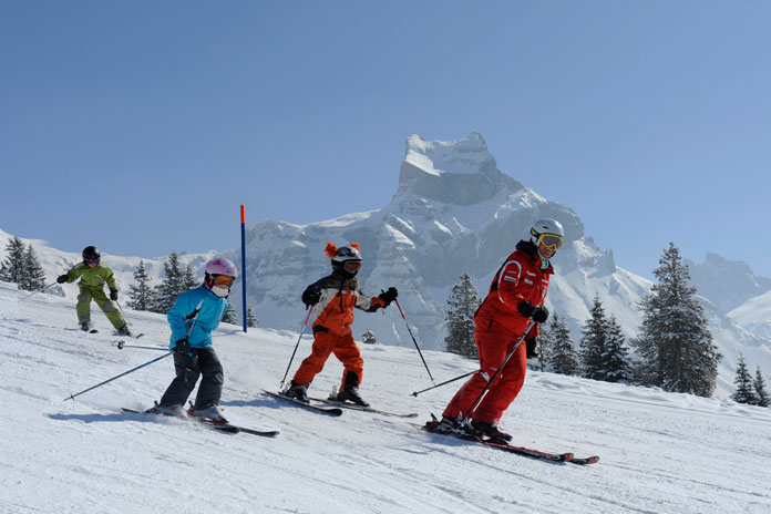 Kids ski school class Engelberg-Titlis