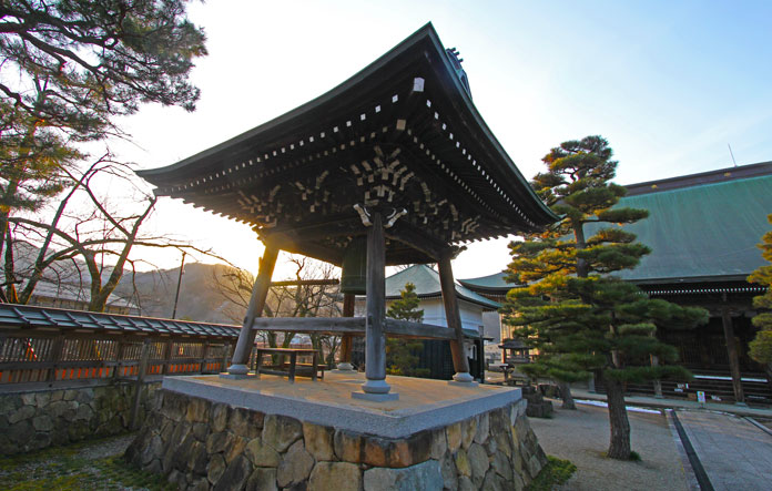Temple gong at Hida Furukawa, Gifu