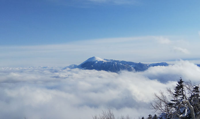 Mt Iwate in Iwate Prefecture, the World's safest skiing with COVID-19 on the loose - they still have zero cases
