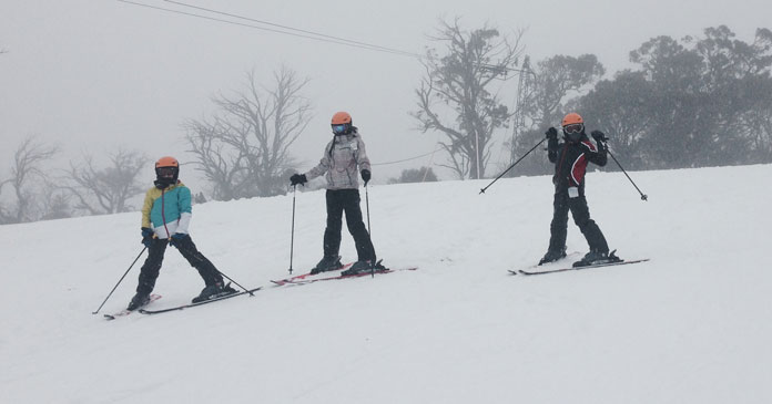 Beginners skiing at Selwyn Snowfields