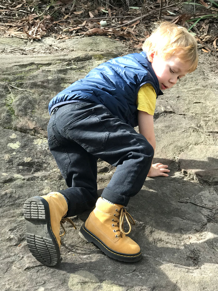 Rock climbing in Everau kids all-weather boots