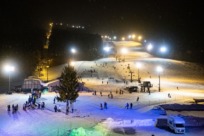 Nighta (night skiing) is popular at Alts Bandai, including a park set up